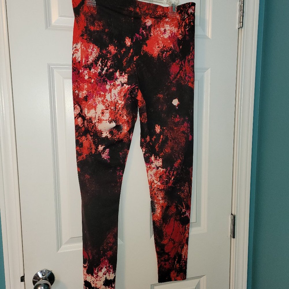 Material Girl NWT Red/Pink/Black Abstract Leggings XL - Picture 6 of 6